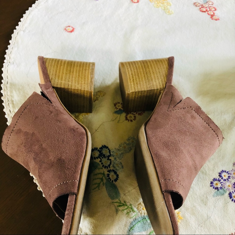 Universal Thread Taupe Open Toe Mule. Chunky Heel. Size 9.5 - Picture 3 of 7